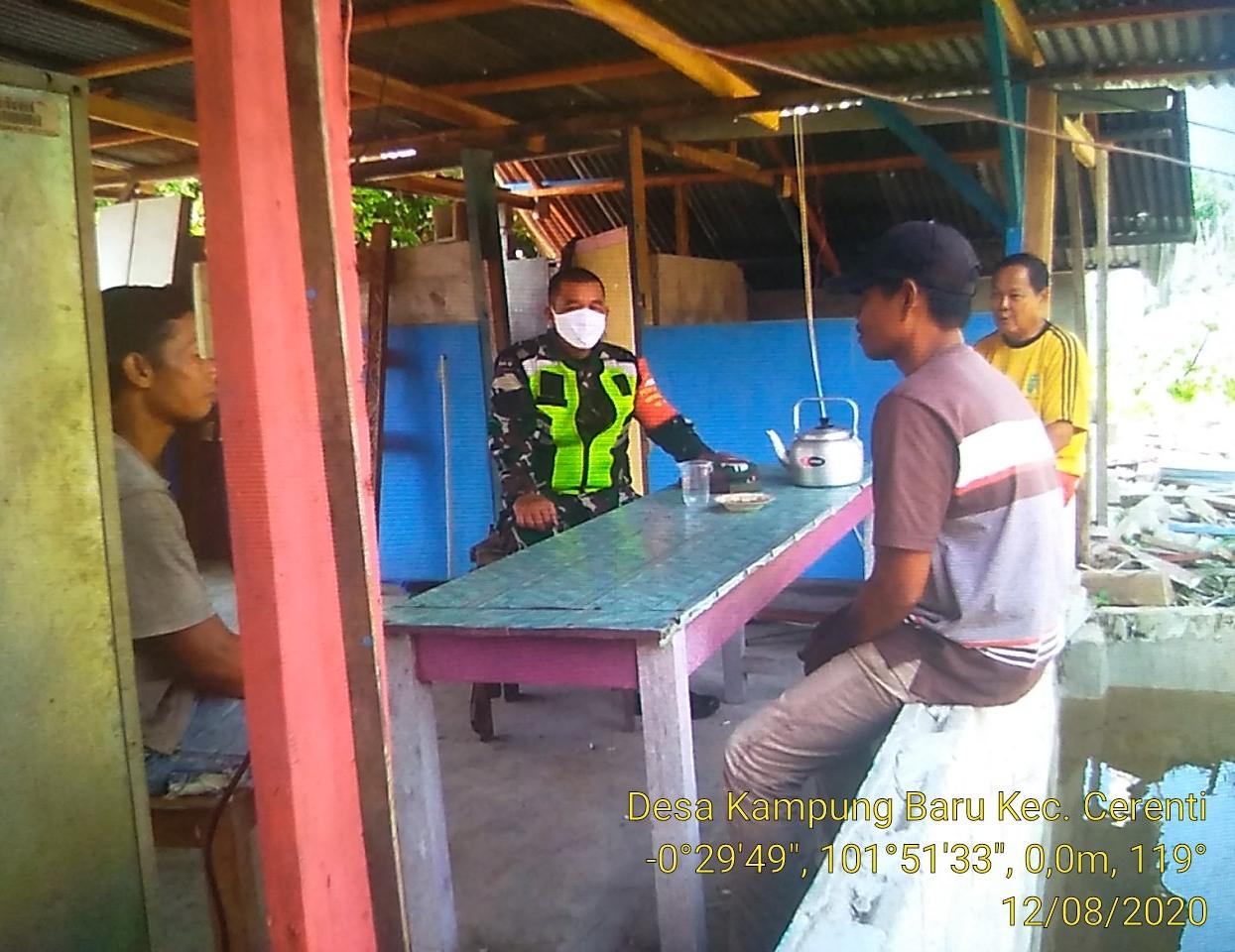 Babinsa Koramil 06/Cerenti Dim 0302/Inhu Sosialisasikan Penyebaran Virus Corona.