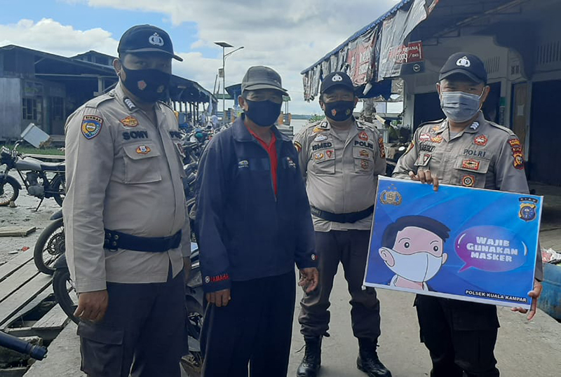 Cegah Covid-19, Polsek Kuala Kampar Intensif Lakukan Sosialisasi Prokes