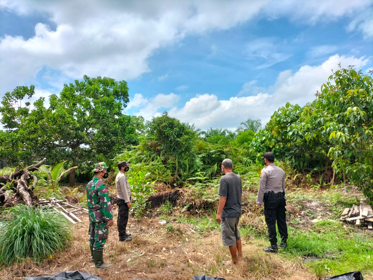 Bangun Sinergitas, TNI dan Polri Cegah Karhutla Melalui Patroli di Wilayah Pangkalan Lesung