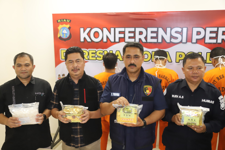 Ditresnarkoba Polda Riau Gagalkan Peredaran Sabu 1,06 Kg, Ungkap Jaringan Internasional