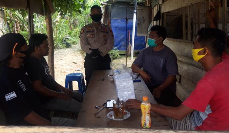 Cegah Penyebaran Covid-19, Polsubsektor Pelalawan Rutin Sosialisasikan AKB