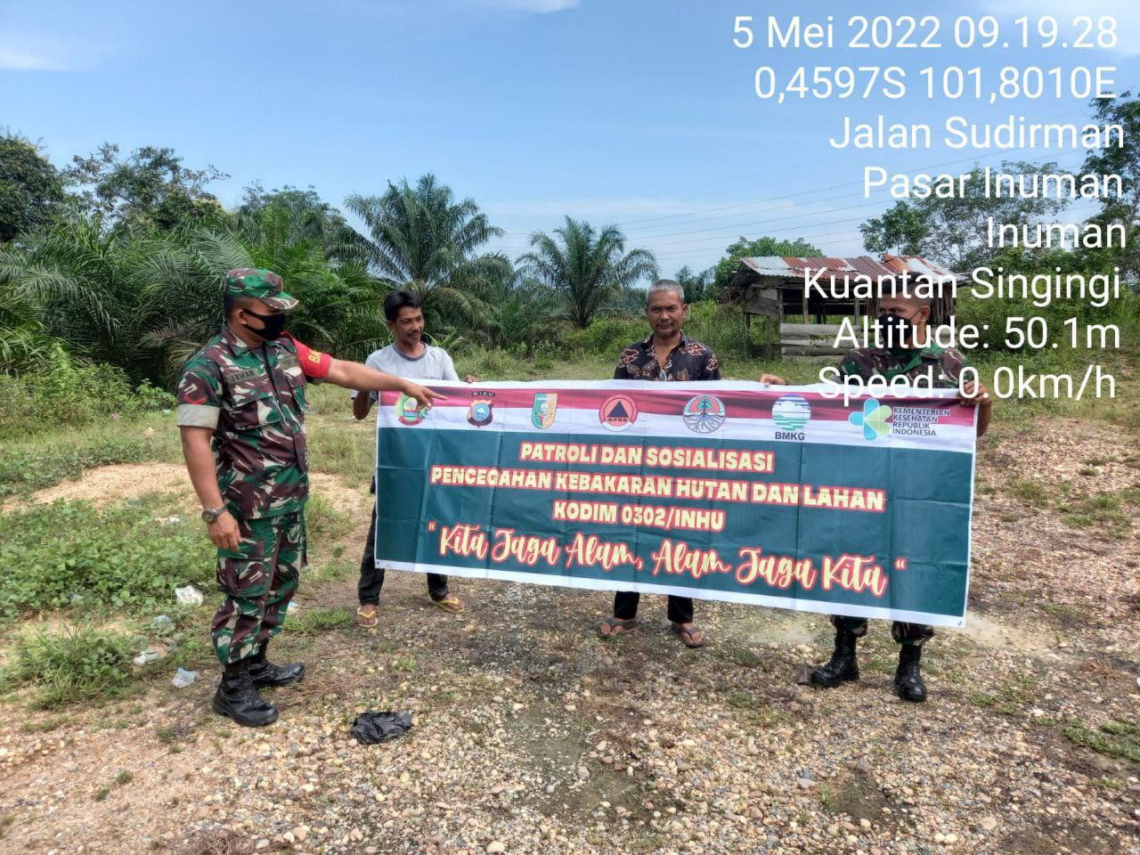 Serda SP.Nasution Babinsa Koramil 06/Cerenti Kodim 0302/Inhu Cegah Dini Karhutla Beri Sosialisasi Warga Binaan