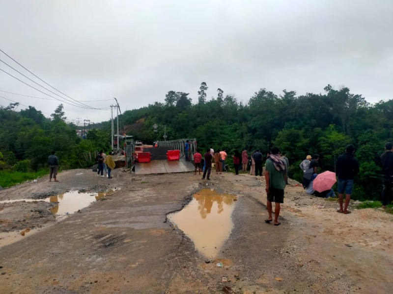 Jalan Lintas Riau-Sumbar Ditutup Total, Perbaikan Jalan Diprioritaskan 