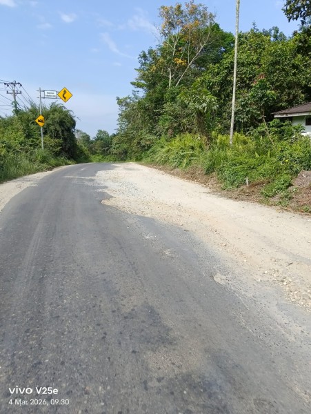 Perjuangan Bupati Berbuah Manis;  Ruas Jalan Provinsi Teluk Kuantan–Cerenti Mulai Diperbaiki