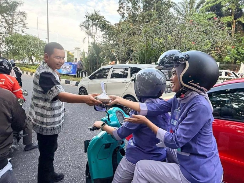 6.000 Takjil Dibagikan, Bapenda Pekanbaru Gencarkan Sosialisasi Diskon PBB