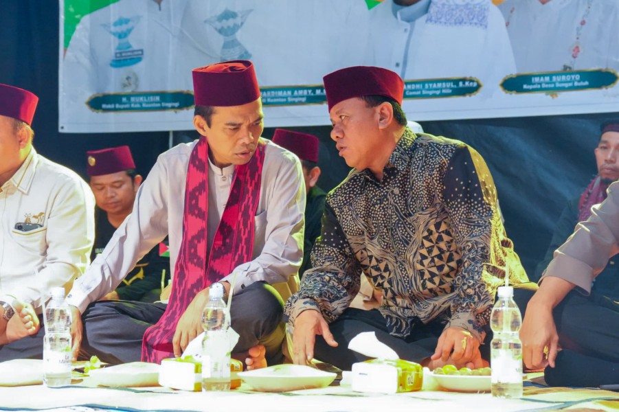 Bupati Kuansing Hadiri Tablig Akbar Desa Sungai Buluh Kecamatan Singingi Hilir 