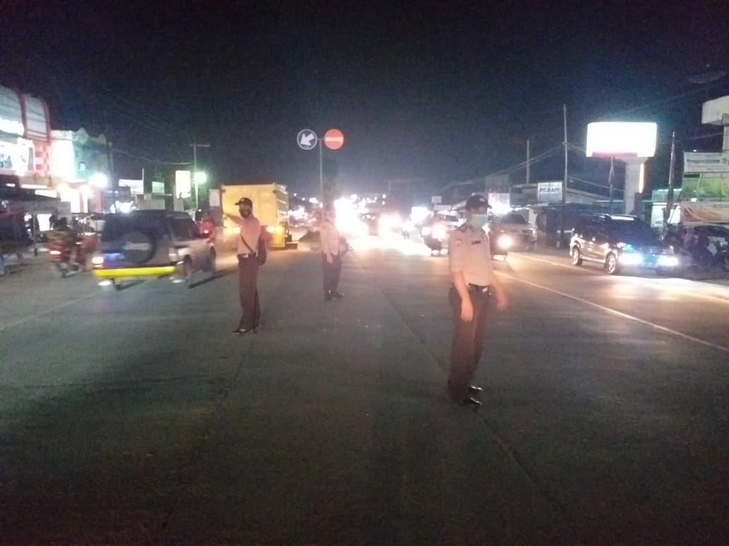 Polsek Pangkalan Kuras Laksanakan Pengamanan Malam Takbiran