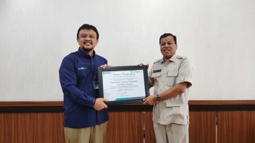 Di Jadikan Role Model, PLN UP3 Rengat Berikan Penghargaan Kepada Pemkab Kuansing