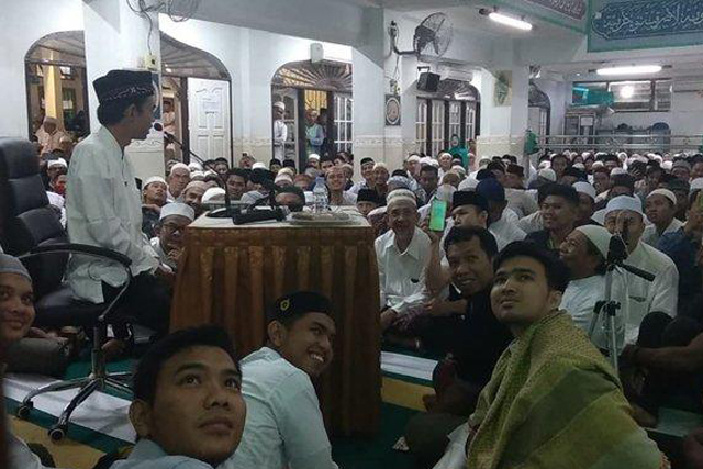 Basmi Kemiskinan, Ustaz Abdul Somad Luncurkan Komunitas Riau Bersedekah