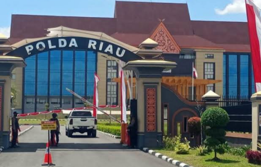 Kapolri Rotasi Jabatan, Kapolda Riau Digantikan Irjen Herry Heryawan