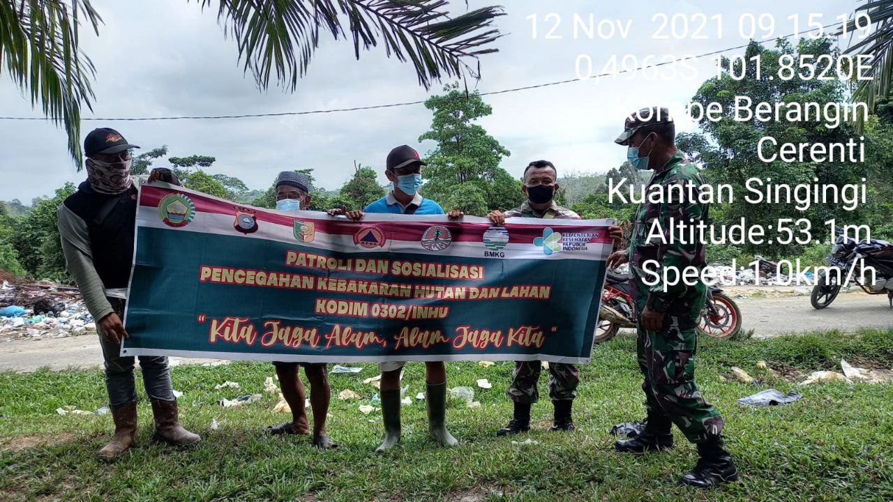 Babinsa Koramil 06/Cerenti Galakkan Sosialisasi Dan Patroli Guna Cegah Karlahut di Kompe Berangin Kecamatan Cerenti