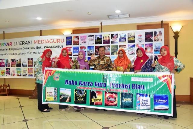 Rosman Malomo Hadiri Peluncuran Karya Satu Guru Satu Buku di Jakarta
