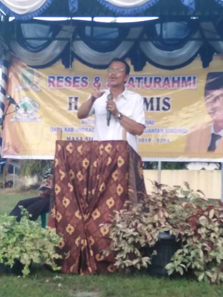 H. Sukarmis Anggota DPRD Provinsi Riau Dapil Inhu-Kuansing Tetap Jadi Idola Masyarakat.