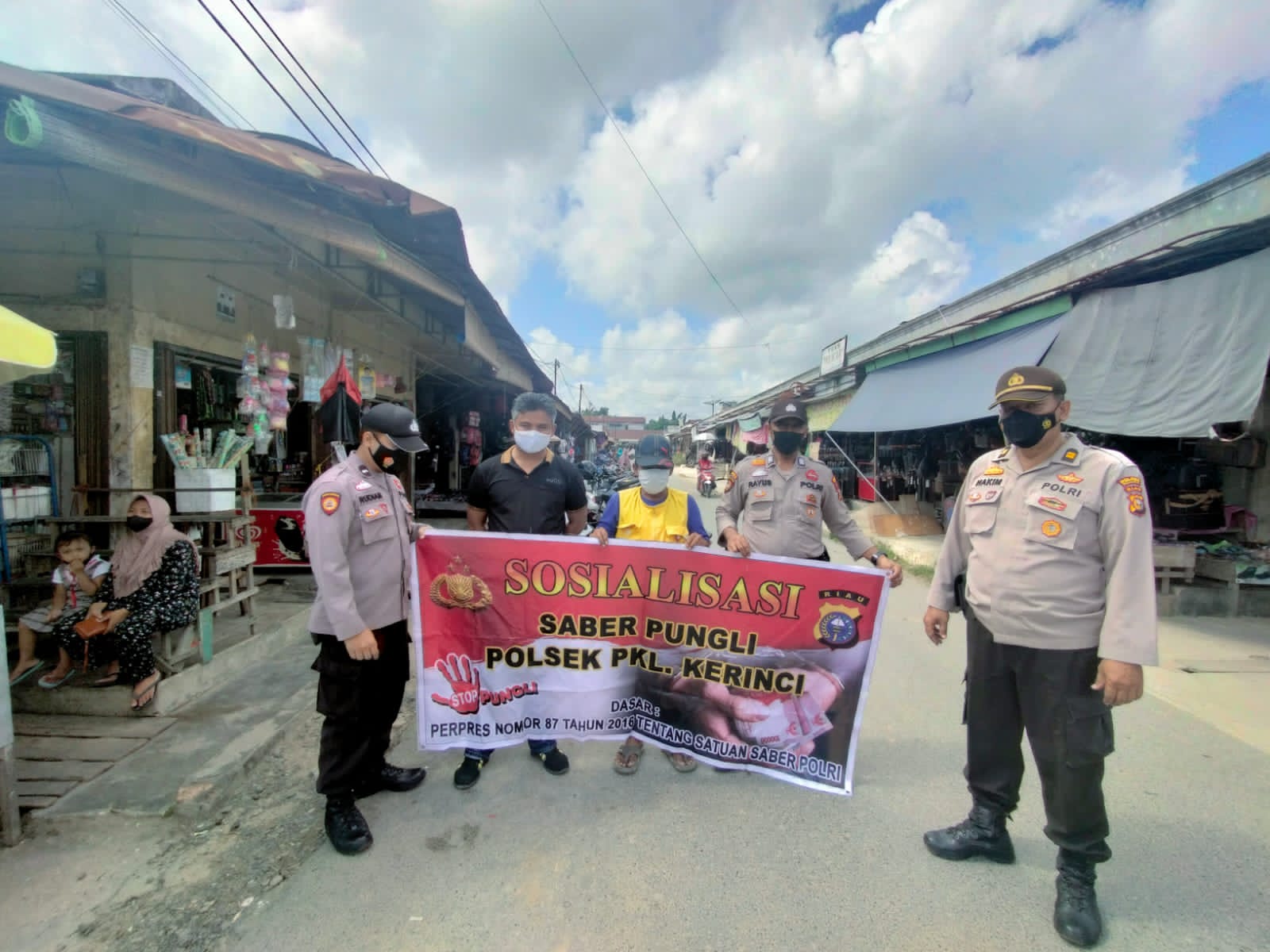 Saber Pungli, Polsek Pangkalan Kerinci Gencar Sosialisasi kepada Petugas Parkir
