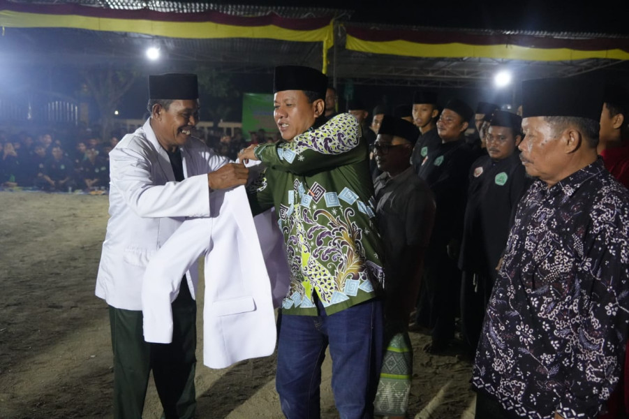 Audiensi Bersama Masyarakat Pasir Mas,  Bupati Mendapat Gelar Anggota Kehormatan Pagar Nusa