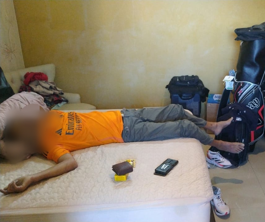 Pria Paruh Baya Ditemukan Tewas di Kamar Kos, Diduga Akibat Penyakit