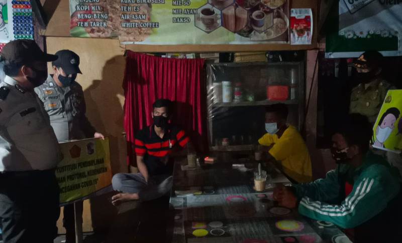 Tiap Malam, Polsek Kuala Kampar Bersama Instansi Terkait Laksanakan Operasi Yustisi