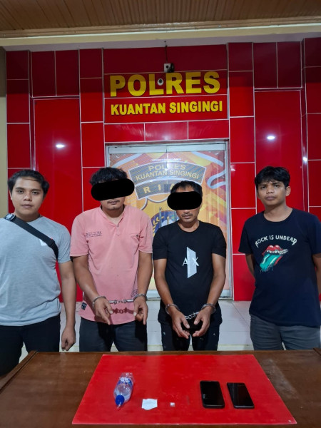 Sat Res Narkoba Polres Kuansing Tangkap Dua Pemakai Shabu di Desa Muaro Langsat