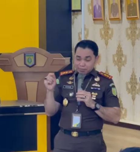 Hadiman; Akan Buru Semua Yang Terlibat, Siapapun Yang Terlibat Dalam Kasus Proyek Tiga Pilar