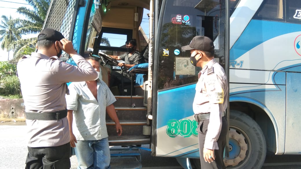 Operasi Yustisi di Bandar Sei Kijang Terus Dilaksanakan oleh Polisi