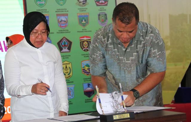 Bupati Inhu Tandatangani Kesepakatan e-Government dengan Pemko Surabaya