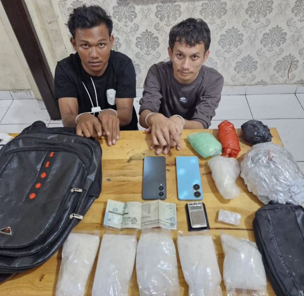 Polisi Ungkap Jaringan Narkoba di Siak, Amankan 2 Kurir dan 2,6 Kg Sabu