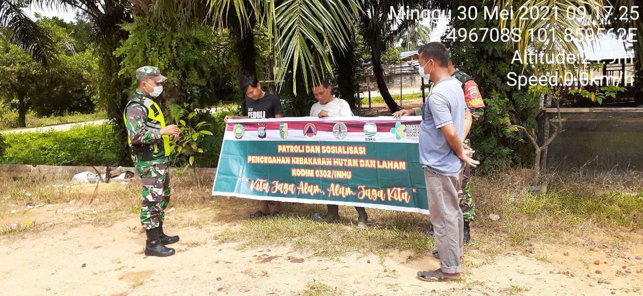 Babinsa Koramil 06/cerenti Dim/0302 Inhu Galakkan Sosialisasi Dan Patroli Tentang Bahaya Karhutla di Desa Pulau Busuk