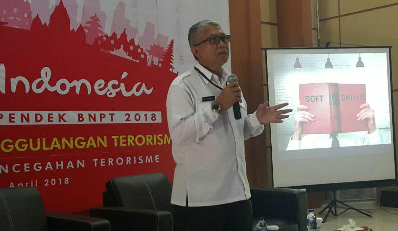 Cegah Terorisme, Ini Pesan Sestama BNPT ke Pelajar Bengkulu 