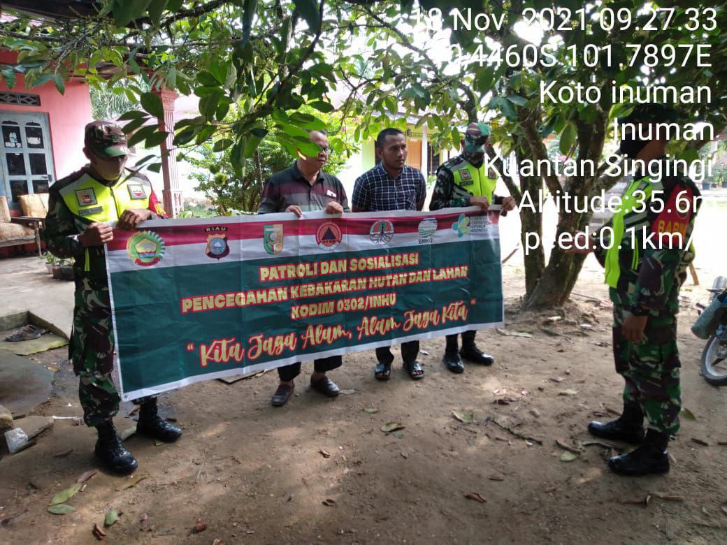 Babinsa Koramil 06 Cerenti Kodim 0302 Inhu, Kopda Irwan Bersama Anggota Lainnya Sosialisasi Karhutla di Desa Koto Inuman Kecamatan Inuman