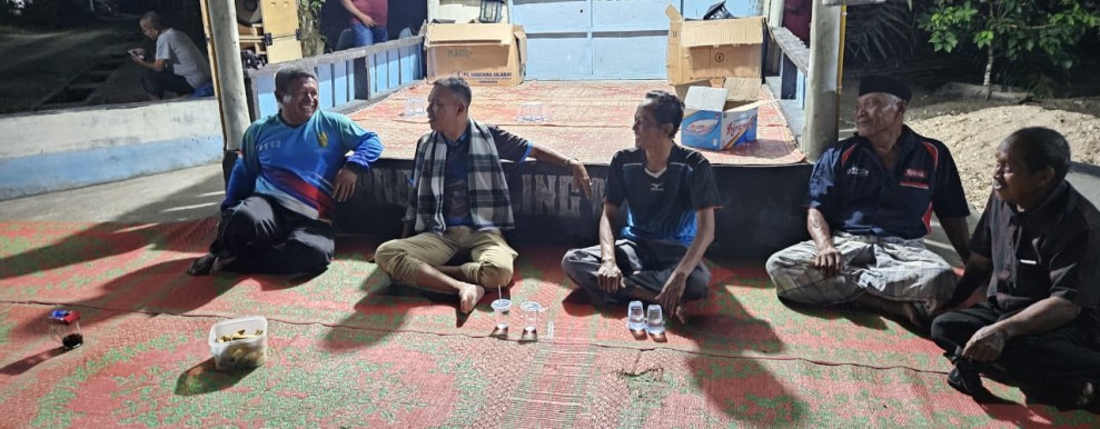 Antisipasi Kamtibmas Di Wilayahnya;  Camat Sentajo Raya Pantau Aktifitas Pos Ronda Di Sejumlah Desa