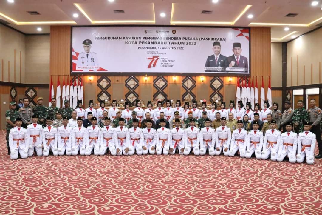 Pj Wali kota Kukuhkan Paskibraka Kota Pekanbaru Tahun 2022