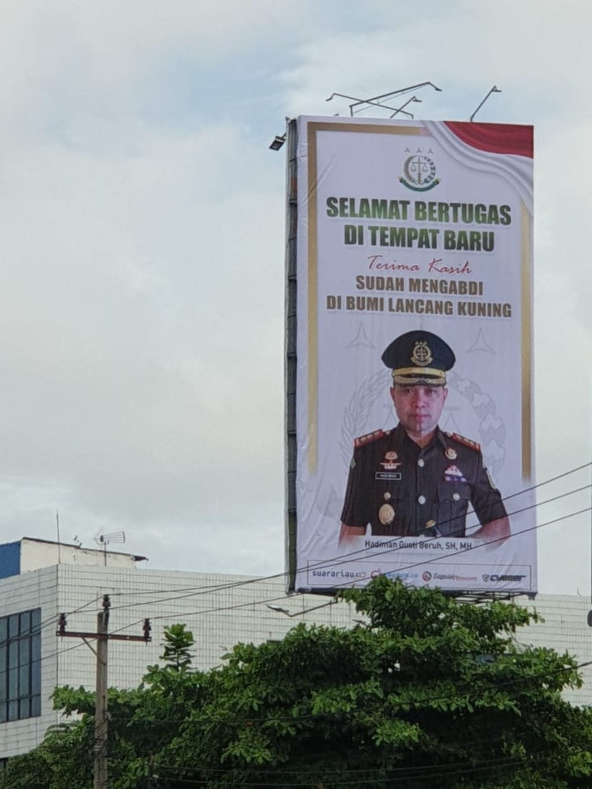 Kajari Kuansing Pindah Tugas ke Mojokoerto, Balehonya Hiasi Kota Pekanbaru