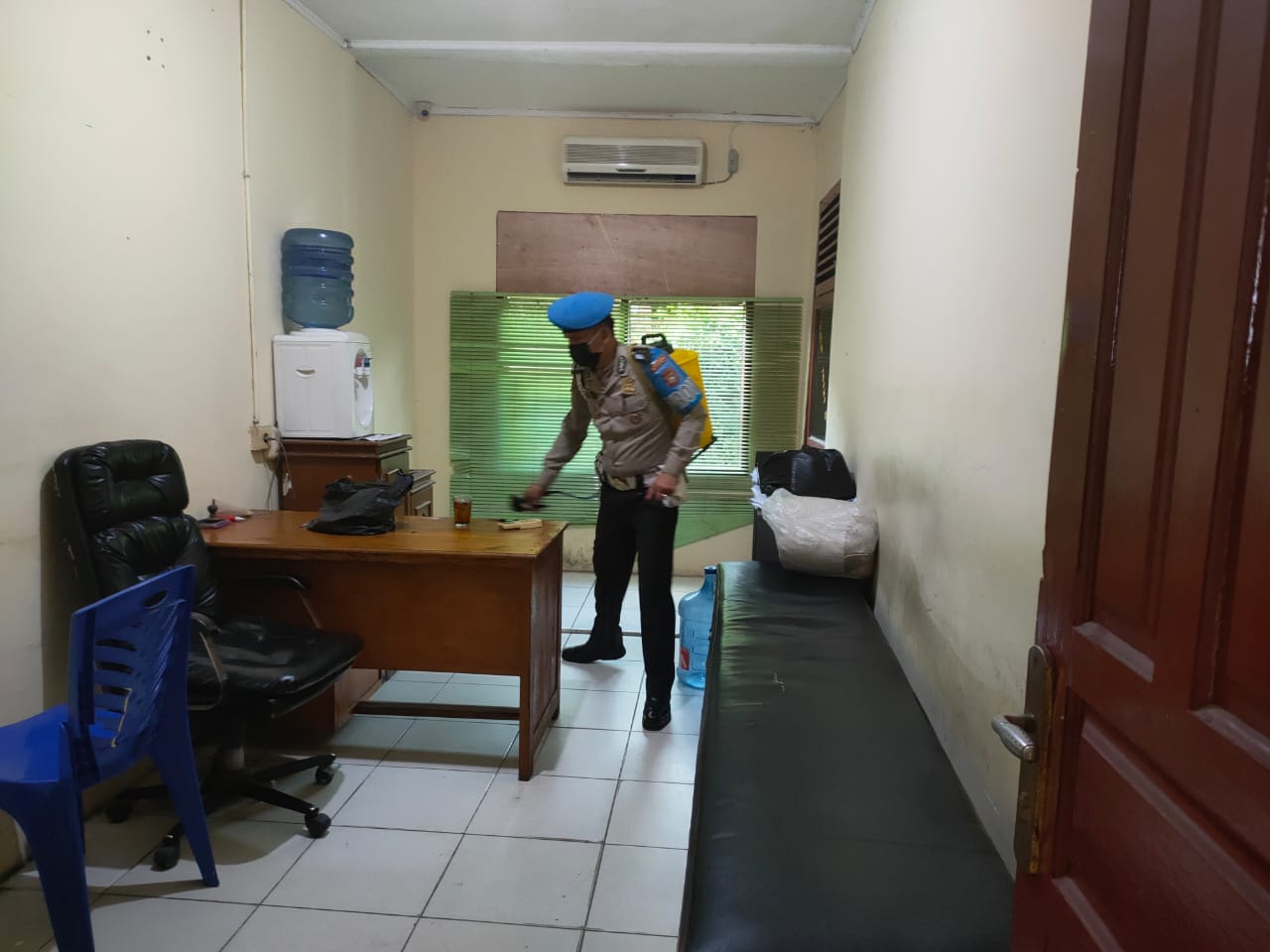 Kantor Polsek Pangkalan Kuras Kembali Disemprot Cairan Disinfektan