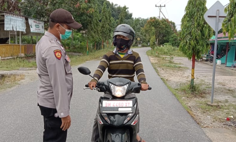 Masih Masa AKB, Polsubsektor Pelalawan Gelar Operasi Pendisiplinan Protokol Kesehatan