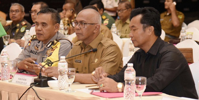 Pj Bupati Inhil Hadiri Rapat Gubernur Bersama Instansi Vertikal dan Forkopimda Riau
