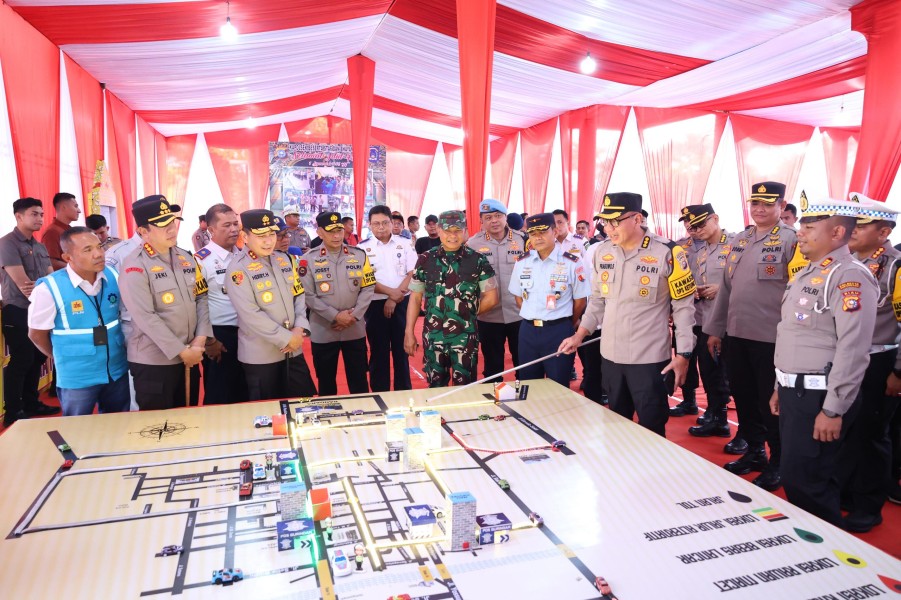 Kapolda Riau Cek Pospam, Pastikan Kesiapan 24 Jam Amankan Mudik Lebaran