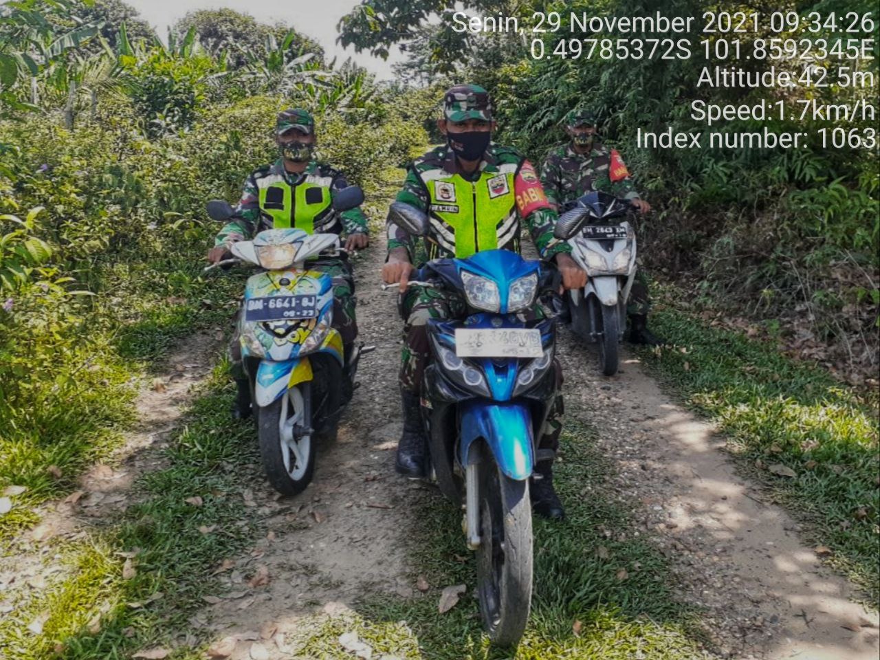 Babinsa Koramil 06/Cerenti Kodim 0302/ Inhu Laksanakan Patroli Sebagai Upaya Untuk Mencegah Kebakaran Hutan Dan Lahan di Pulau Jambu Kecamatan Cerenti