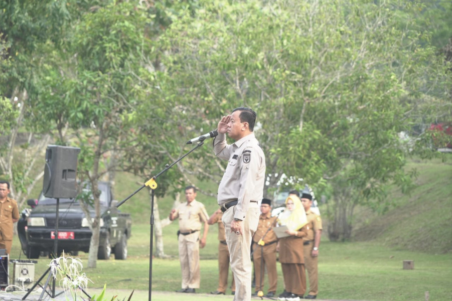 Mendadak Cek Disiplin Pegawai  Bupati Pimpin Apel Bersama