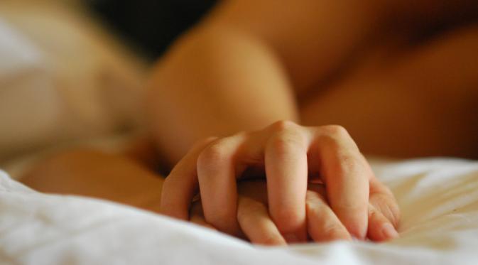 Buat Para Suami: Jangan Coba-coba Sentuh 4 Bagian Sensitif Ini Saat Bercinta