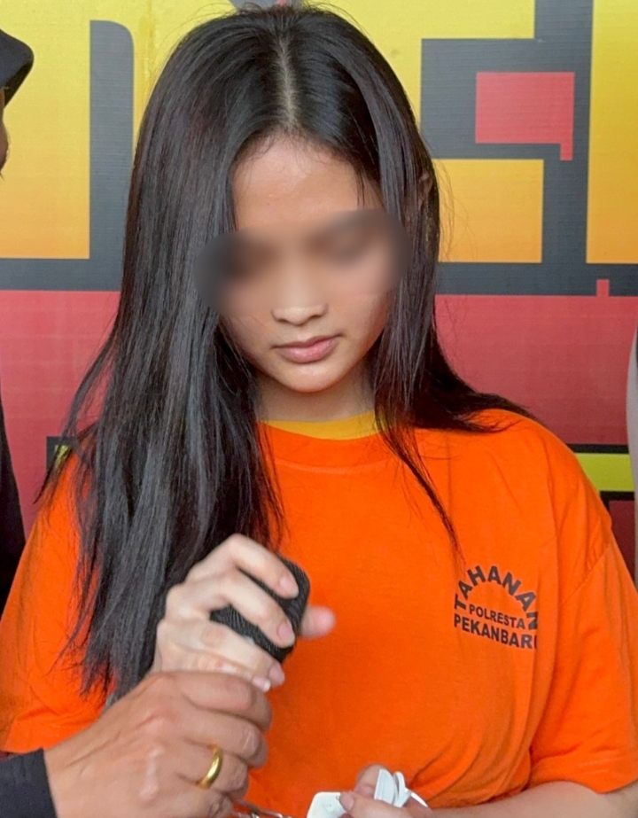 Mahasiswi Cantik ini Terancam 12 Tahun Penjara Usai Tabrak IRT di Pekanbaru Hingga Tewas