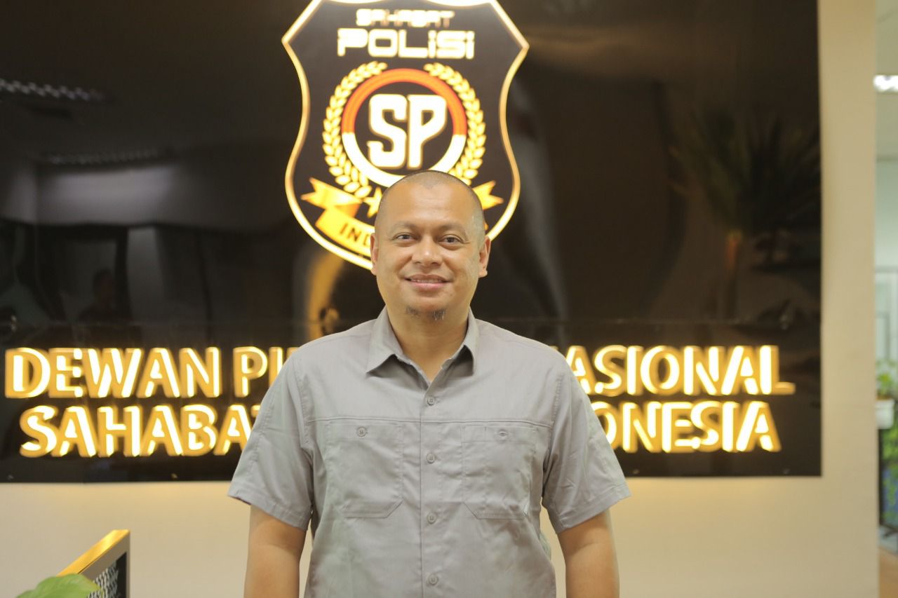 DPN Sahabat Polisi Indonesia Resmi Mengeluarkan Mandat Pembentukan SPI Riau Kepada Rocky Ramadani Cs