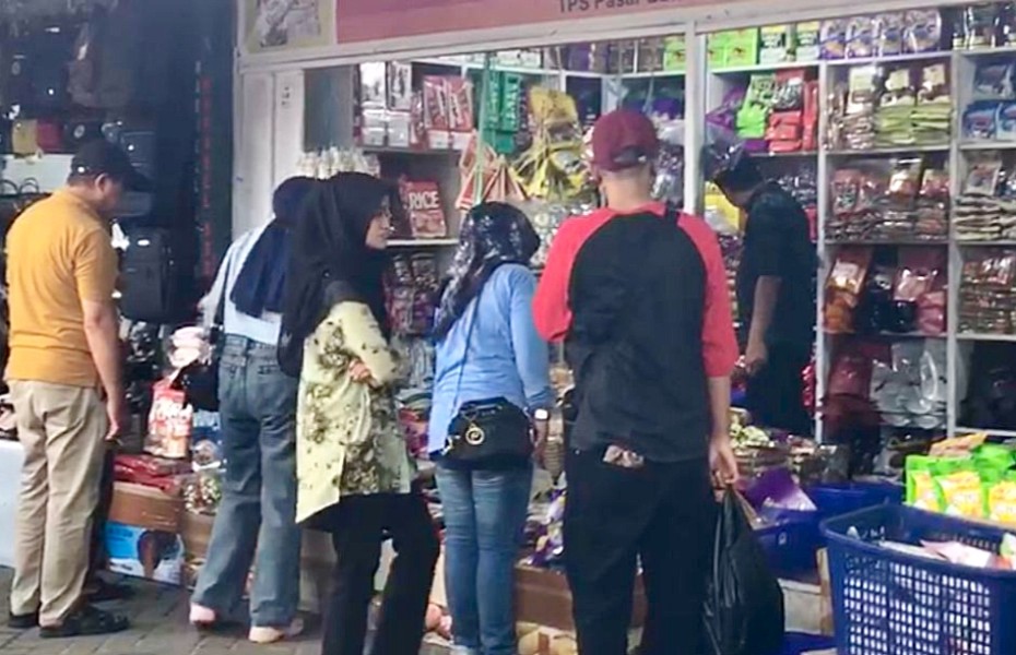 Libur Panjang, Pasar Bawah Pekanbaru Jadi Magnet Belanja Oleh-Oleh