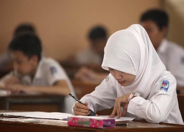 Besok, 78.960 Murid SMA Sederajat di Riau Ikuti UN 2016
