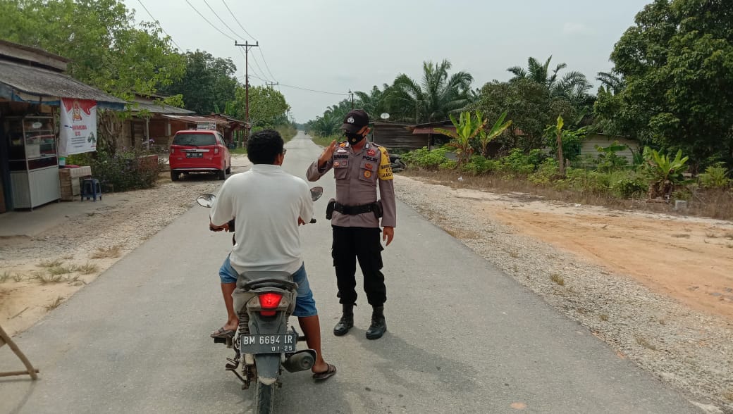 Antisipasi Lonjakan Positif Covid-19 di Kawasannya, Polsubsektor Pelalawan Lakukan Upaya Ini