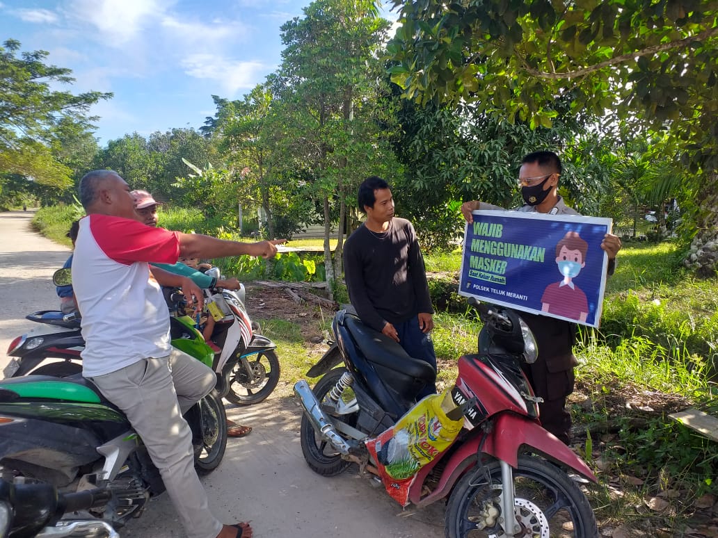 Giat Akhir Pekan, Polsek Teluk Meranti Lakukan Penertiban Prokes