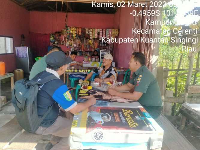 Di Desa Kampung Baru Kecamatan Cerenti Babinsa Koramil 06/Cerenti Kodim 0302/Inhu Laksanakan Komsos Dengan Warga Binaan 