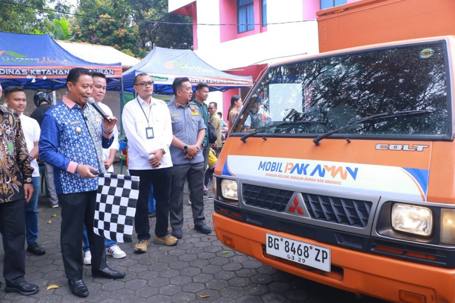 Mobil Pak AMAN Resmi Beroperasi, Sediakan Pangan Murah untuk Warga Pekanbaru