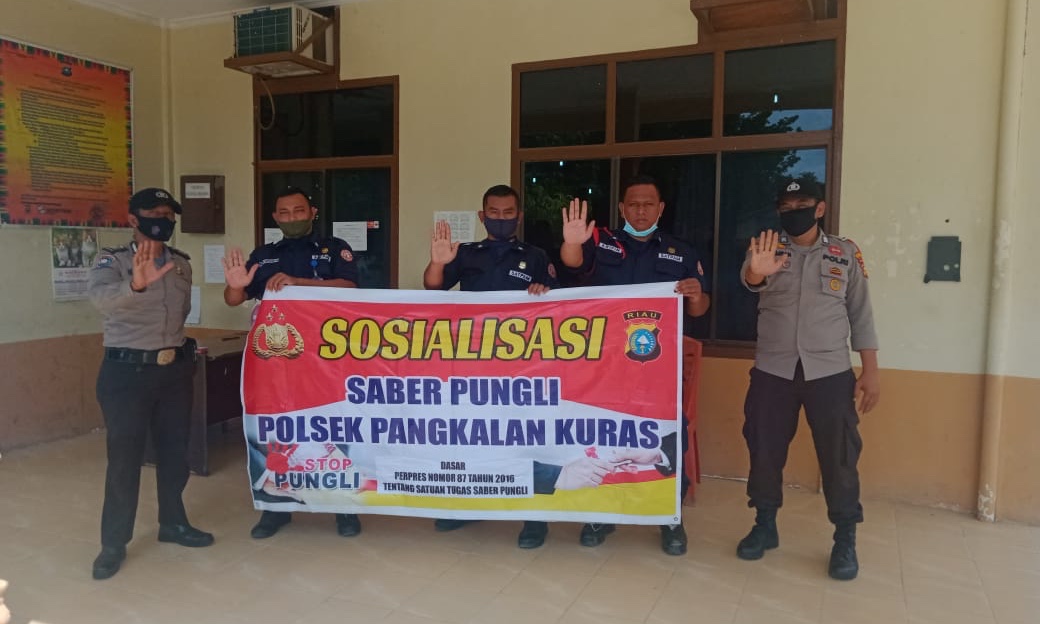 Polsek Pangkalan Kuras Sosialisasi Saber Pungli di PT Arara Abadi