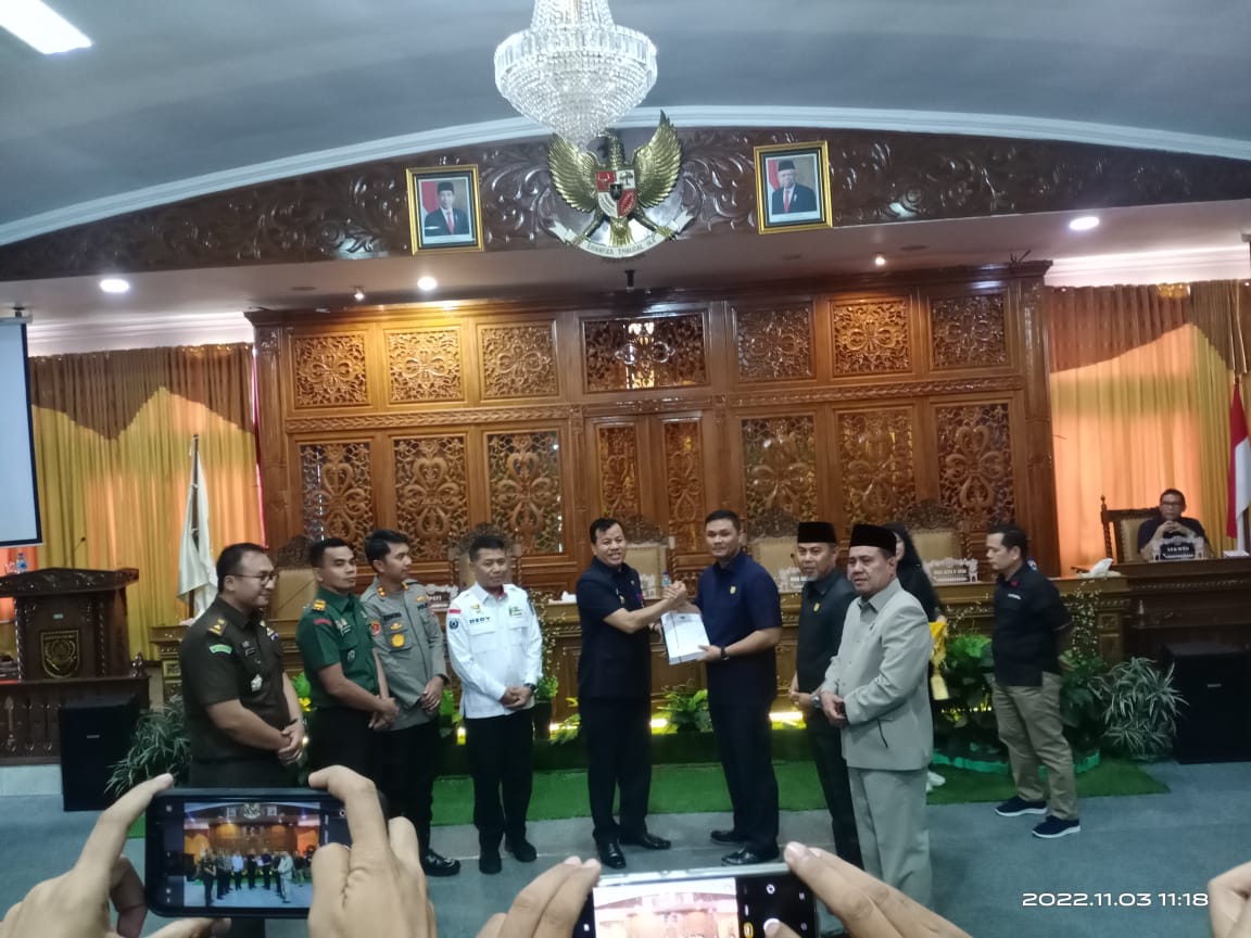 Paripurna DPRD Kuansing Sampaikan Nota Pengantar RAPBD 2023, Plt Bupati Minta Kedepankan Kebersamaan 