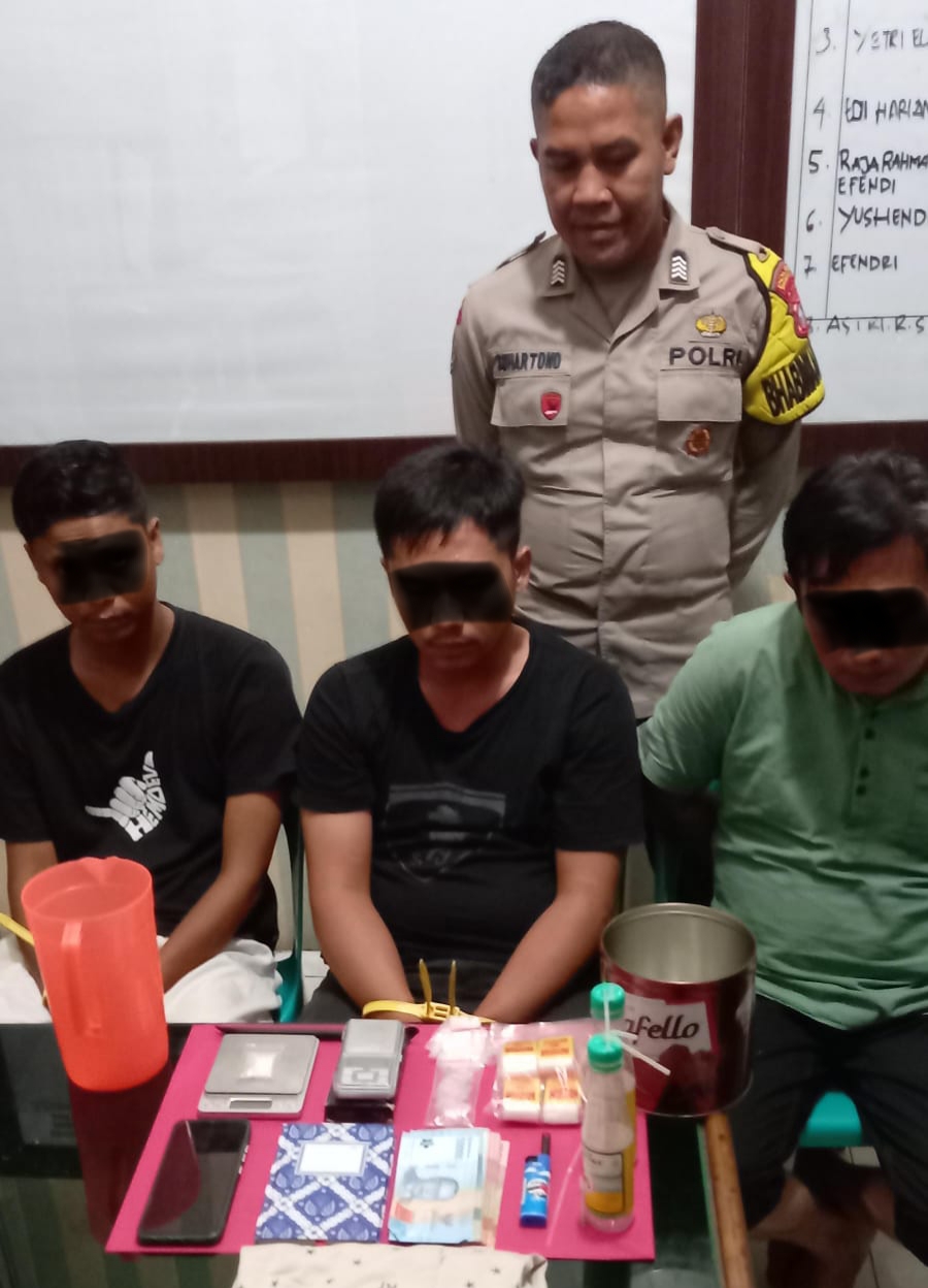 Mantan Polisi dan Dua Rekannya Diringkus, Sita Sabu dan Uang Tunai